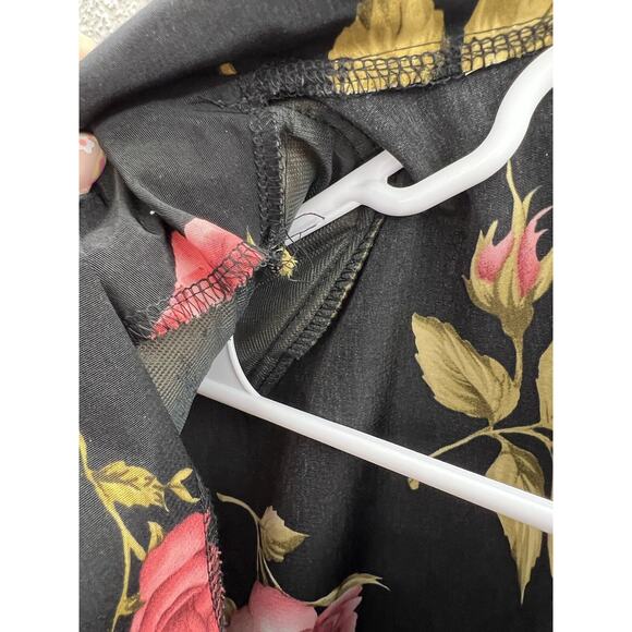 Womens Handmade Shirt and Skirt Size Unknown Black Floral Short Sleeve Button Up - Picture 6 of 14